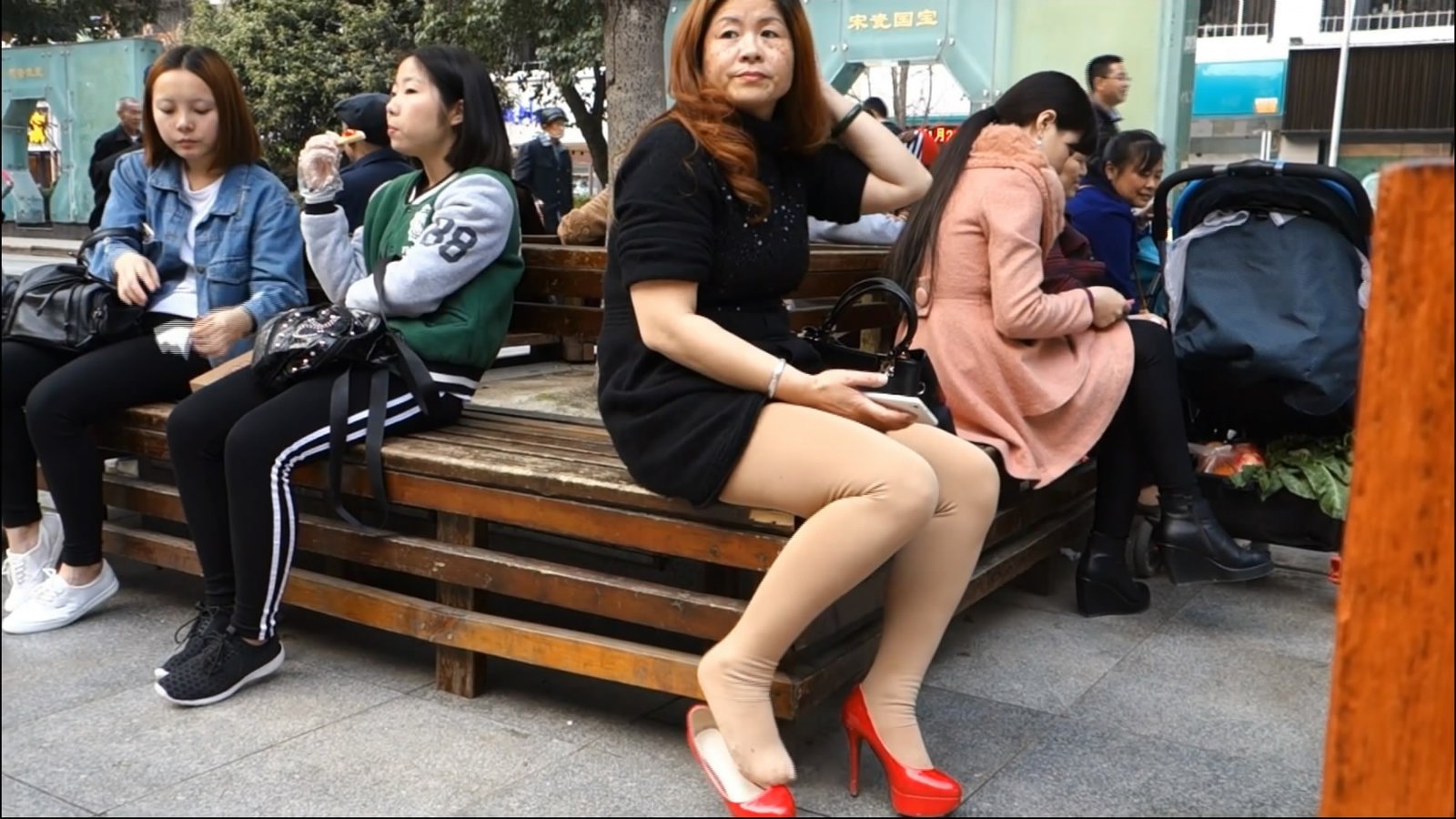 streetsnapdangl[00 00 30][20181129 222451 8]